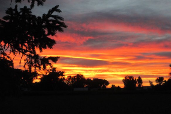 Sun-leaving-the-clouds